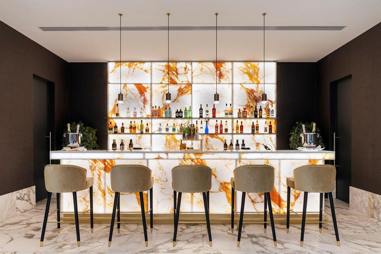 Aurea Ana Palace By Eurostars Hotel Company بودابست المظهر الخارجي الصورة A bar in a hotel