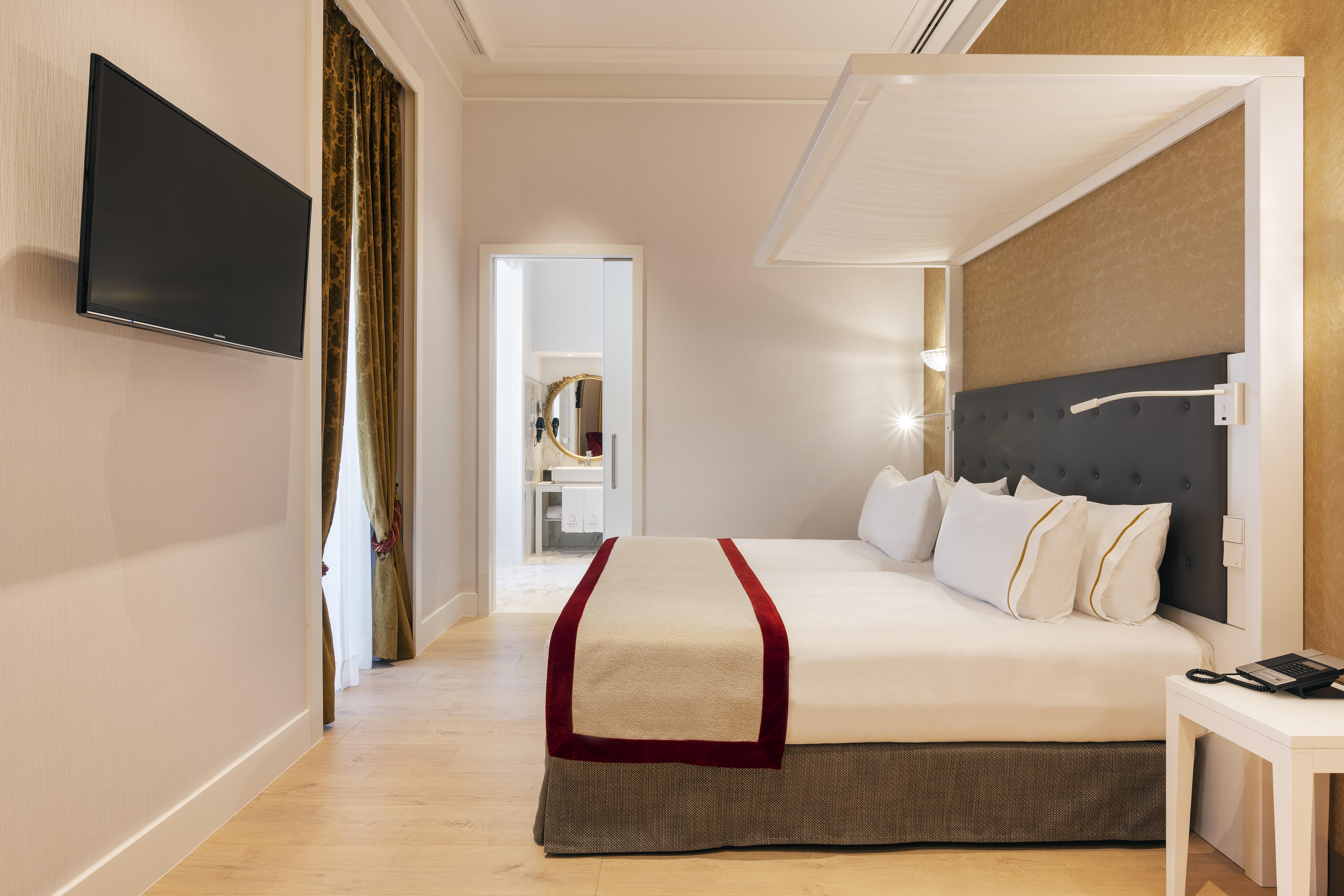 Aurea Ana Palace By Eurostars Hotel Company بودابست المظهر الخارجي الصورة A room at the hotel