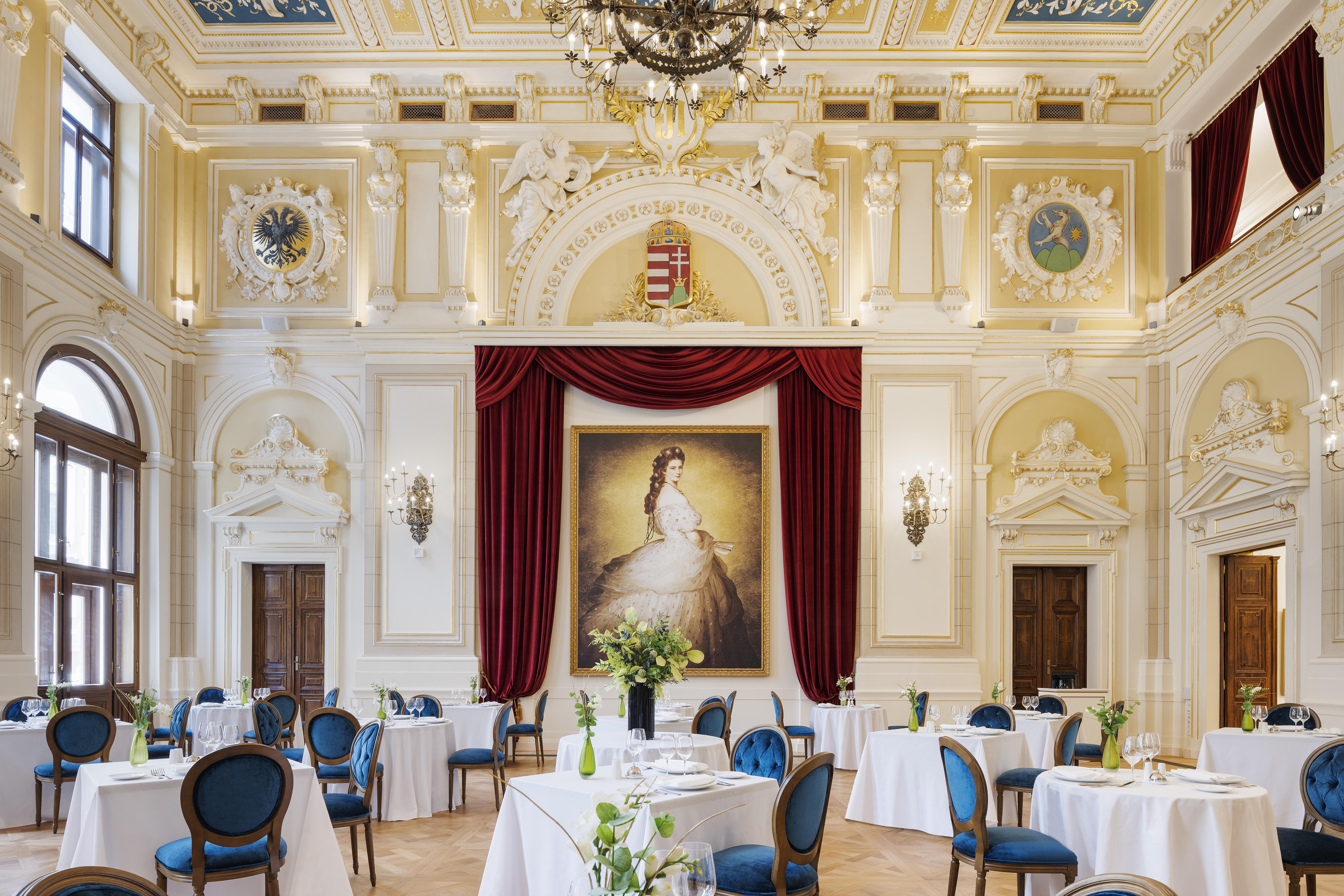 Aurea Ana Palace By Eurostars Hotel Company بودابست المظهر الخارجي الصورة The ballroom
