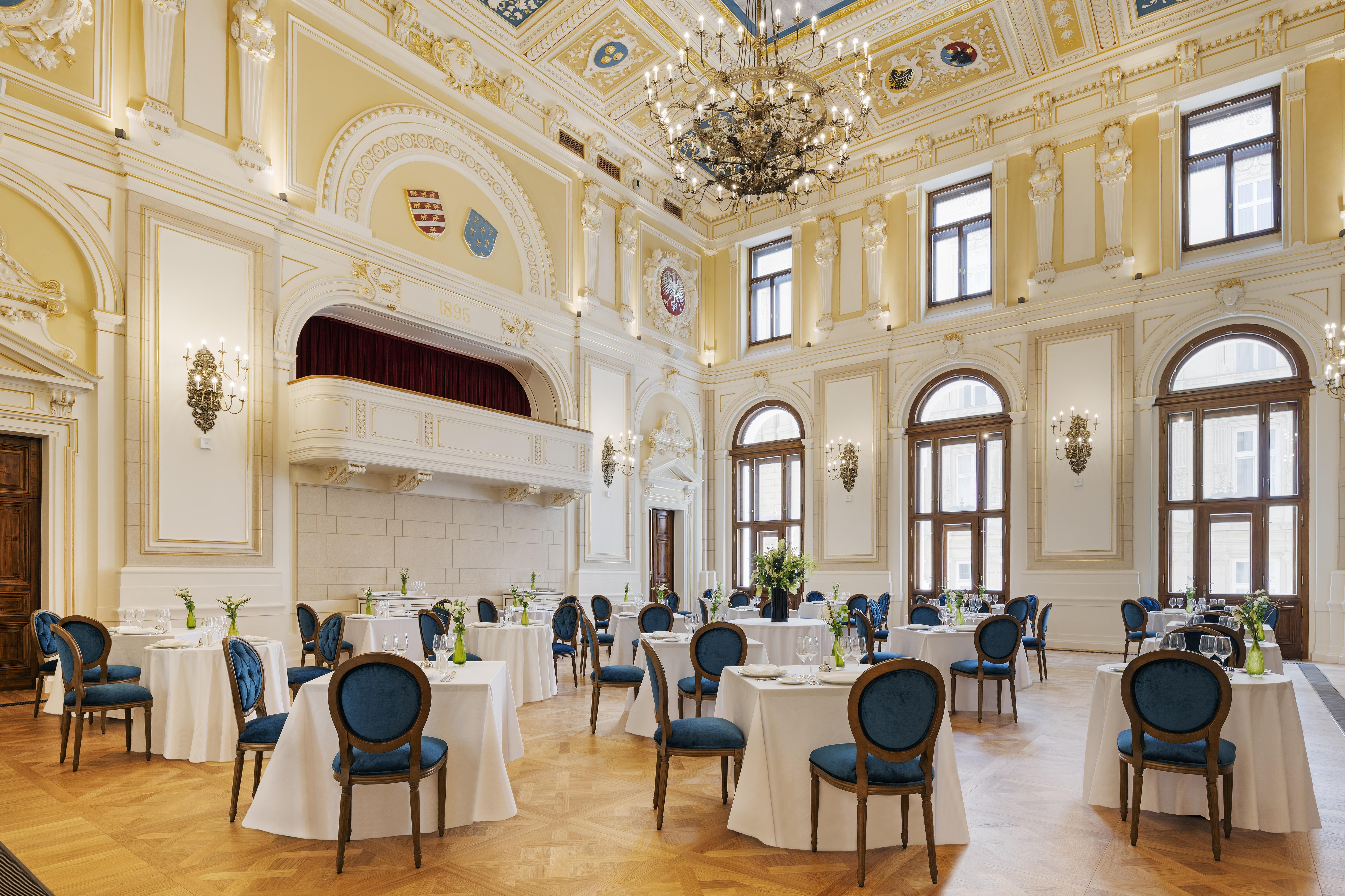 Aurea Ana Palace By Eurostars Hotel Company بودابست المظهر الخارجي الصورة The ballroom
