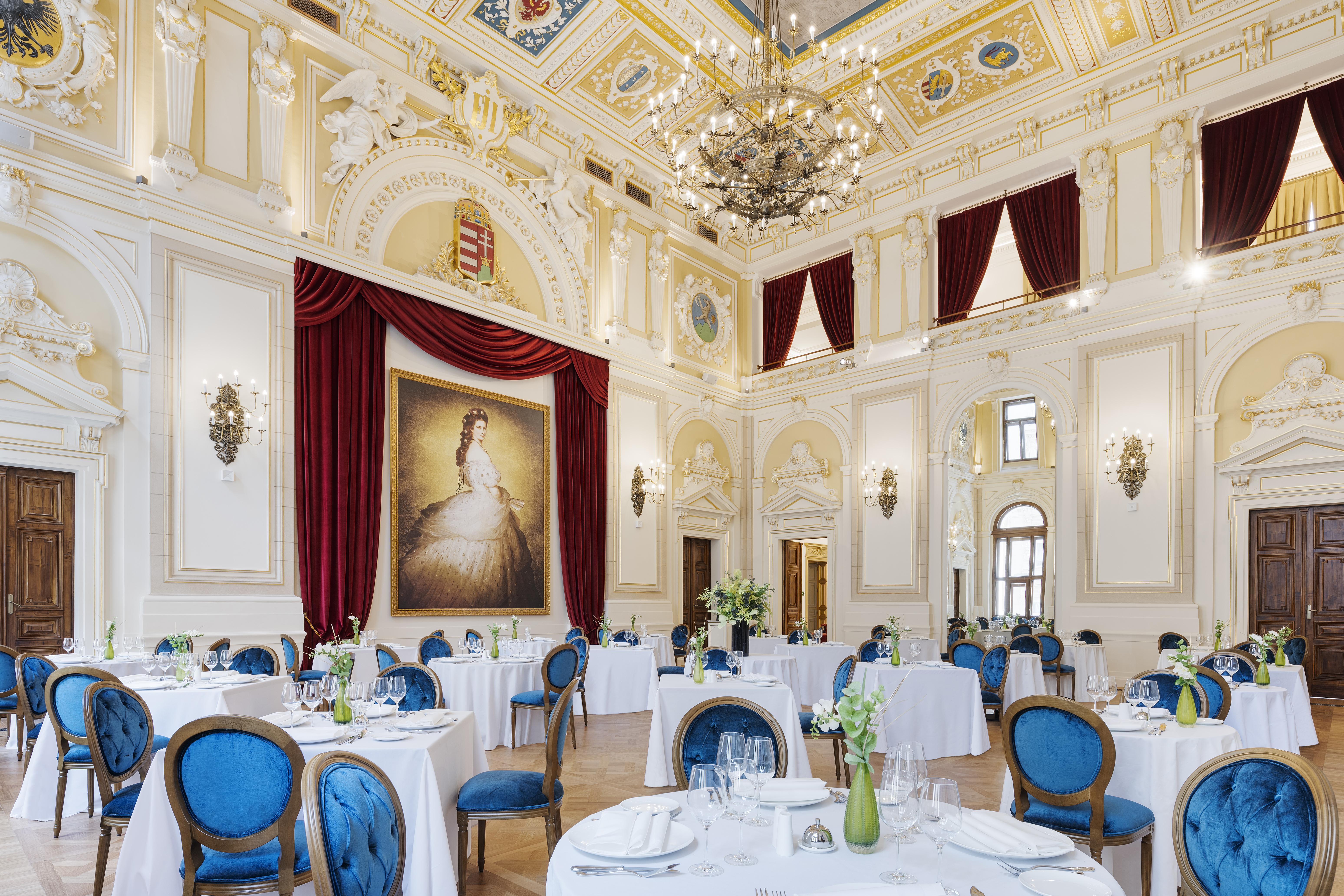 Aurea Ana Palace By Eurostars Hotel Company بودابست المظهر الخارجي الصورة The ballroom