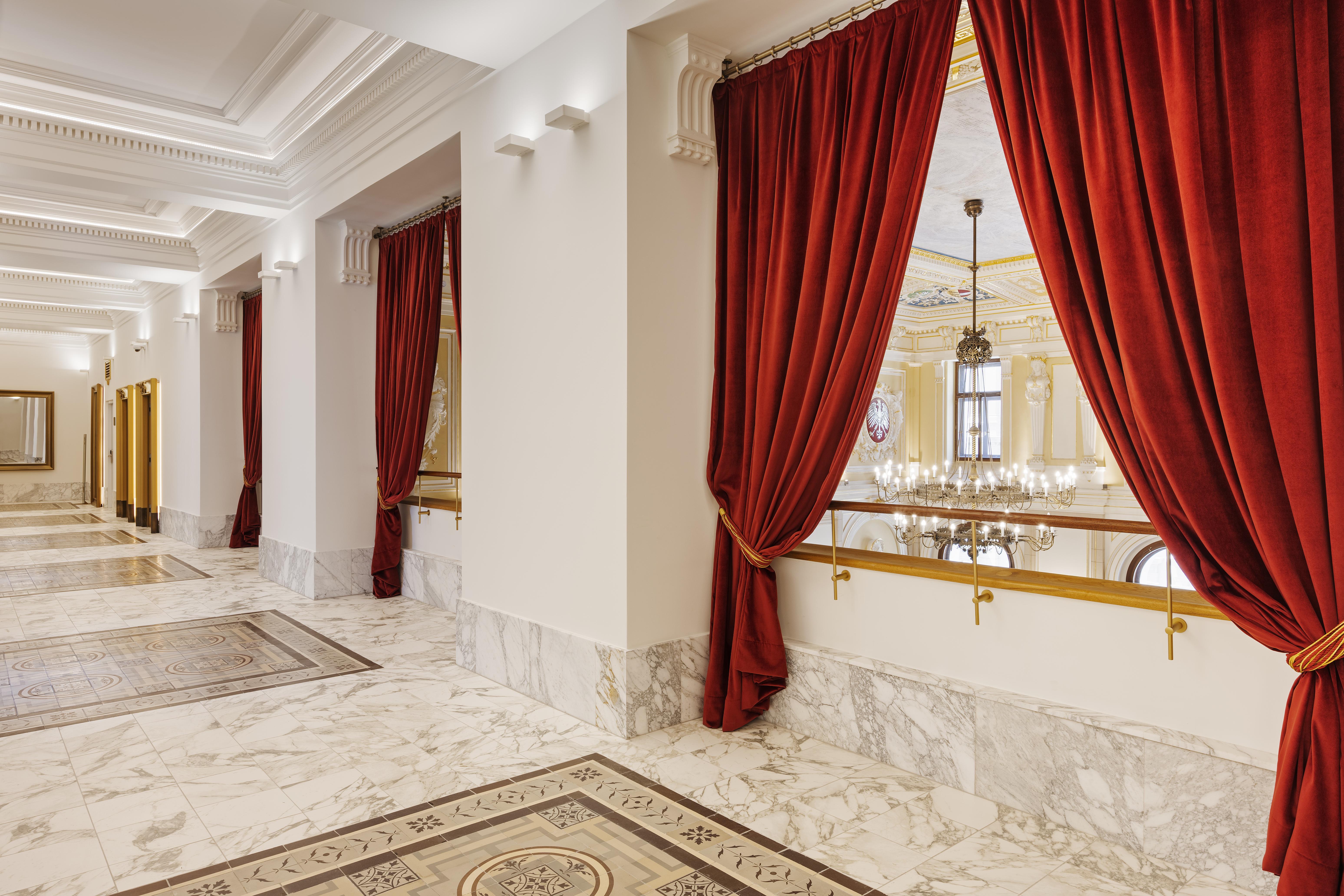 Aurea Ana Palace By Eurostars Hotel Company بودابست المظهر الخارجي الصورة Interior of the hotel
