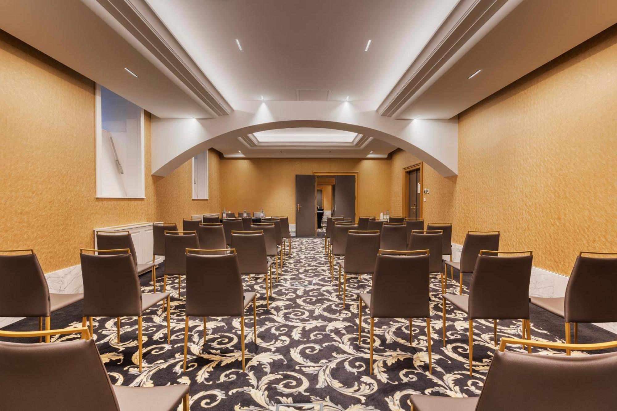 Aurea Ana Palace By Eurostars Hotel Company بودابست المظهر الخارجي الصورة The Westin Meeting Room